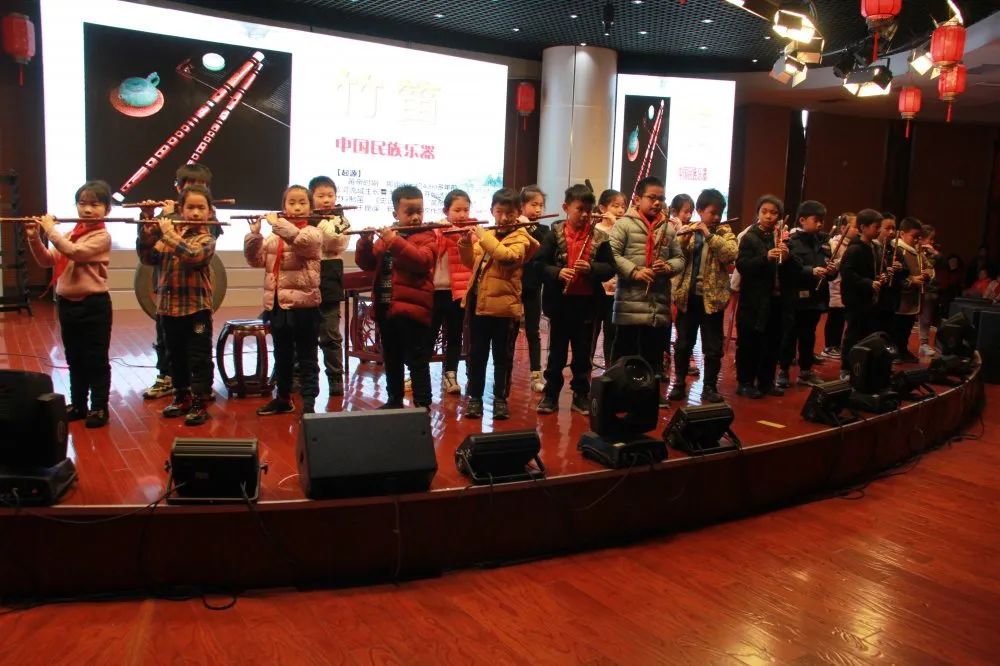 民乐进校园 古韵润心田——紫琅大课堂之走近国乐
