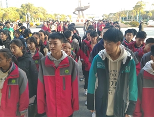 【竹行教育·生长德育】  实践方知人生事，磨砺齐塑竹中魂  ——南通市竹行中学八年级学生社会实践活动纪实（一